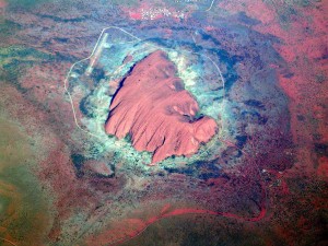 1280px-Uluru1_2003-11-21